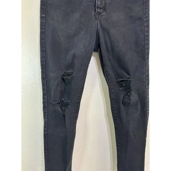 Sofia Vergara Women's Rosa Curvy Ankle Black Jeans Size 4 Distressed Button Fly - Picture 2 of 5